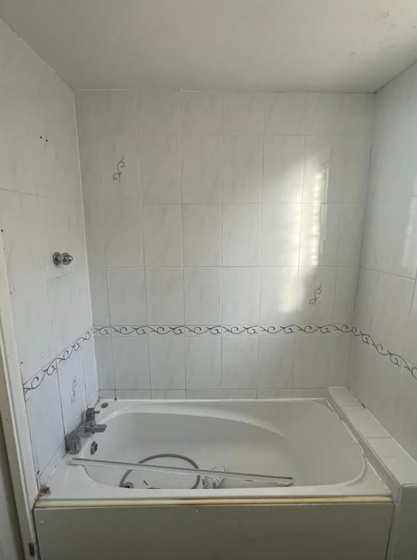 Bathroom before renovation
